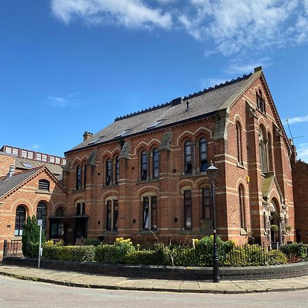 Boutique Chapel Apartment Within City Walls Chester Exterior photo